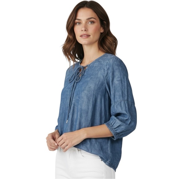 White House Black Market Tops - NWT WHITE HOUSE BLACK MARKET Lightweight Denim 3/4 Sleeve Tie Top Size Medium